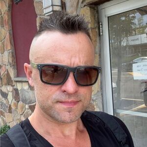 Meet your Posher, Jon